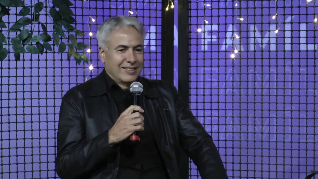 O aborto e suas complicações pessoais e coletivas e " Como orar nesse tempo de crise".