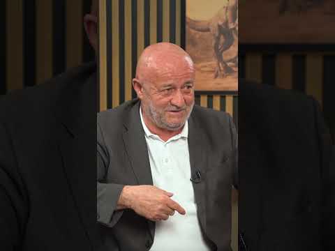 Աղազարյանը նայո՞ւմ է ԱրմՔոմեդի  #shorts #armcomedy #lurjcast #armenia #hayastan