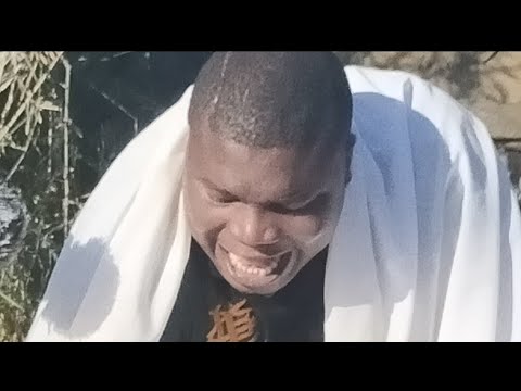 Imali with Secrets , DR NJONGO : 1 Isigubhu esidla igazi , 2 Isigubhu senyongo , 3 Isigubhu sesidoda