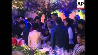 WRAP US President Obama arrives, dinner, photo op