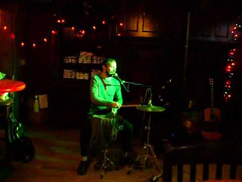 Urgent Foreigner cover One Man Band Live!