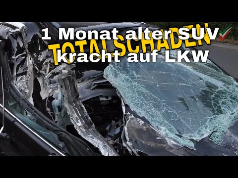 Almost new SUV VW Tiguan crashes into stationary truck - total loss - passenger side to B-pillar