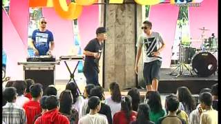 Download lagu KUNGPOW CHICKENS Live At Keren (24-12-2012) Courtesy TVRI mp3