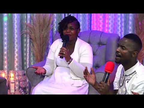 The WORSHIP SPACE Season 1 -  We Lift Our Hands (Amanda TK)