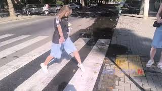 В Николаеве вновь прорвало водопровод: вода заливает центральные улицы города (видео)
