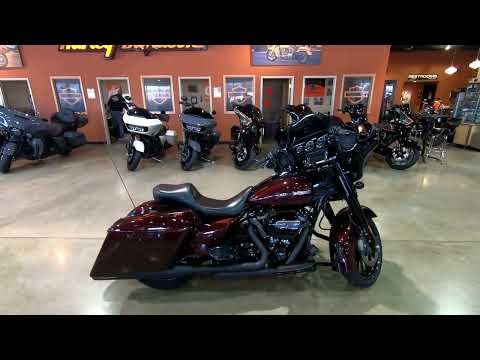 2018 Harley-Davidson Street Glide Special Touring FLHXS