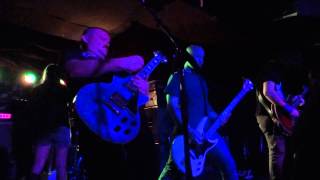 Torche - Letting Go (Denver, CO 7/24/15)