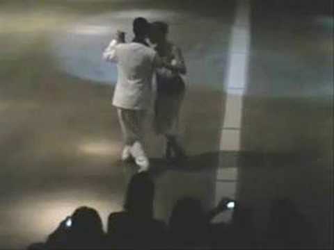 Andrea Misse  and  Javier Rodriguez  are  dancing  to  the  milonga  "  La Esquina  "