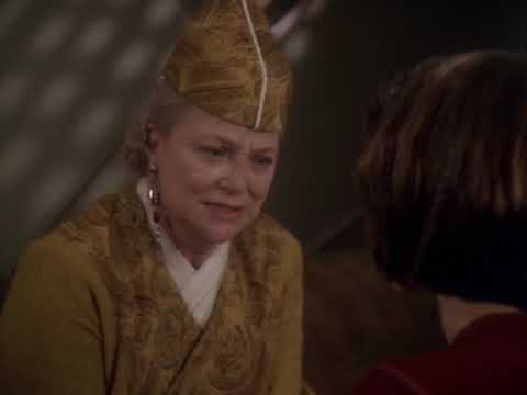 Kai Winn and Colonel Kira Talks