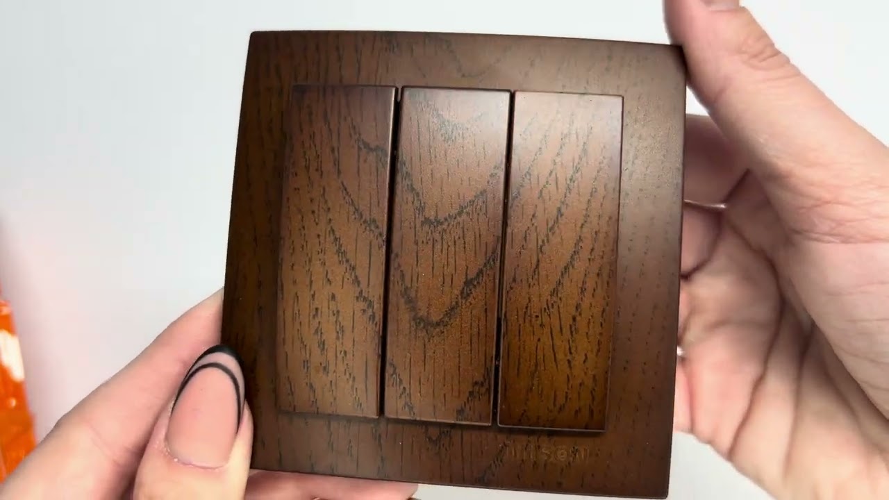 Выключатель трехклавишный NILSON Touran орех 24271066