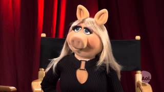 &#39;The Muppets&#39; | Unscripted | Kermit, Miss Piggy, Jason Segel, Amy Adams
