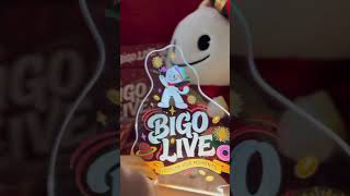Download lagu BIGO LIVE - Another crazy-envy-inducing unboxing 👀📦 mp3