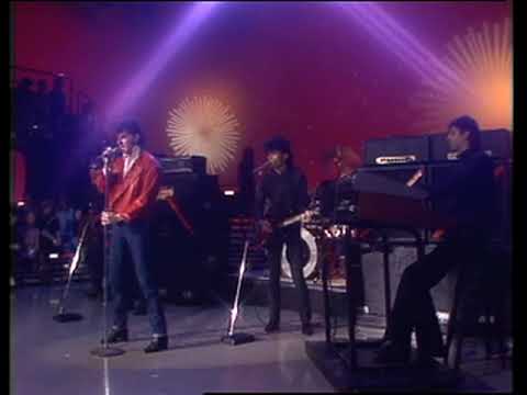 ROBERT HAZARD - Escalator Of Life (American Bandstand, 04.06.1983)
