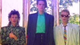 Love and Rockets - If There's a Heaven Above (1985)