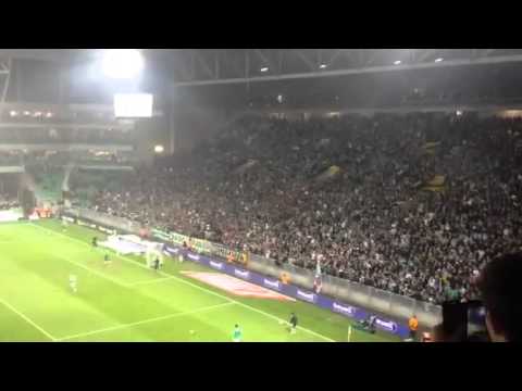 ASSE - OL / ENORME AMBIANCE ECHANGE KOP NORD-KOP SUD