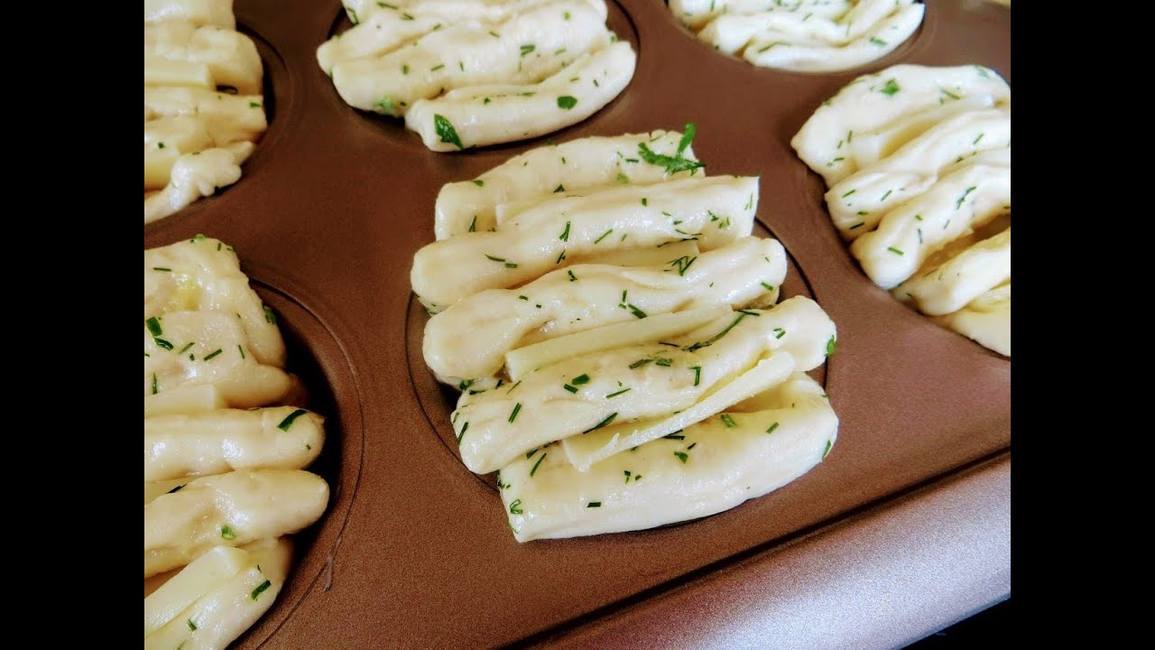 Булочки с чесноком и зеленью - чесночный хлеб