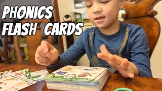 These Phonics Flash Cards are a great way for kids to learn phonics!