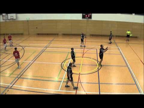 17-jähriger Handball-Torwart Aris Rieger erzielt das Tor zum 36:19 Endstand!