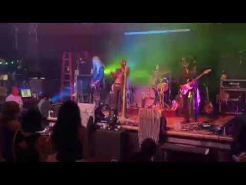 Skeleton Cru video