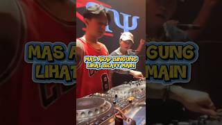 Download lagu MAS ARAP IS CONFUSED WHEN SEEING BRAVY PLAYING mp3 Download lagu MAS ARAP IS CONFUSED WHEN SEEING BRAVY PLAYING mp3