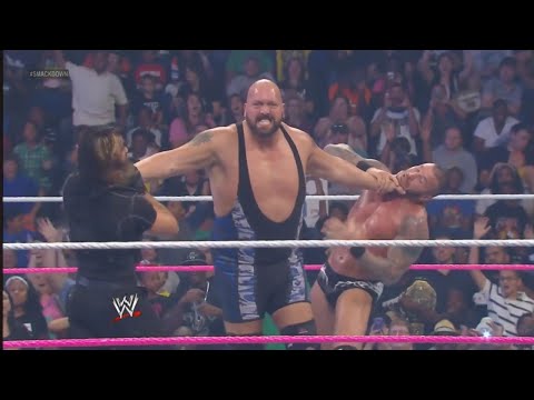 Big Show vs. The Shield & Randy Orton - SmackDown 10-04-13 (2/2)