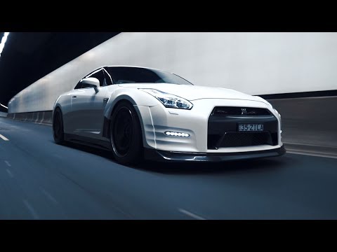 White Knight; GT-R R35 | 4K