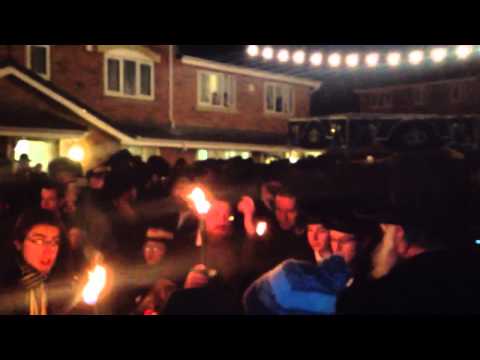 Hacnussas Sefer Torah in Manchester, going to meet hrh"tz R' Aharon Mordechai Rokeach shlit"e