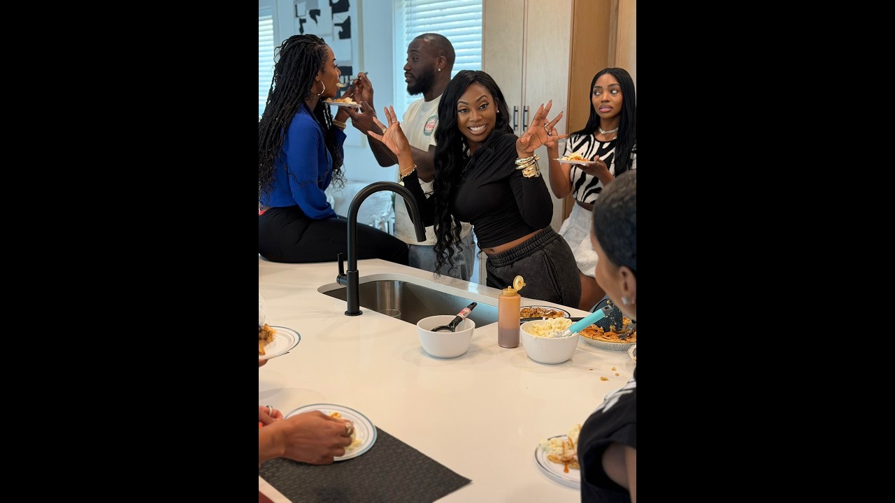 When J Mo feeds the ladies a Real Home made pie!