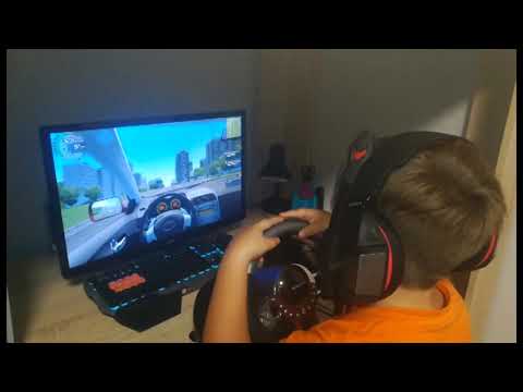 ТИПИЧНЫЙ НАЧИНАЮЩИЙ В ИГРЕ CITY CAR DRIVING