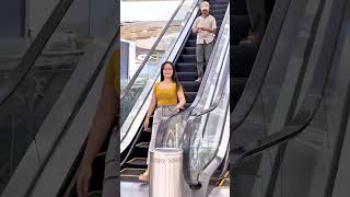 Download lagu Sentuh cewek gemoy sampai di kejar😍 #prank #funny mp3