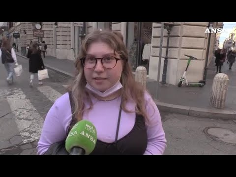 Zerocalcare, il pubblico giovane: "Strappare lungo i bordi come Gomorra"