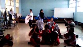 preview picture of video 'Harlem Shake 9E Surabaya SmpN 29'