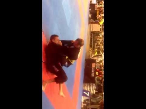 Sonny Weston win semi-final British Open