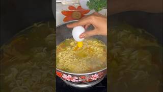 Day 1 🥳 Egg poach Maggi 😋 10days 20egg Recipes Challenge😎 #food #shorts