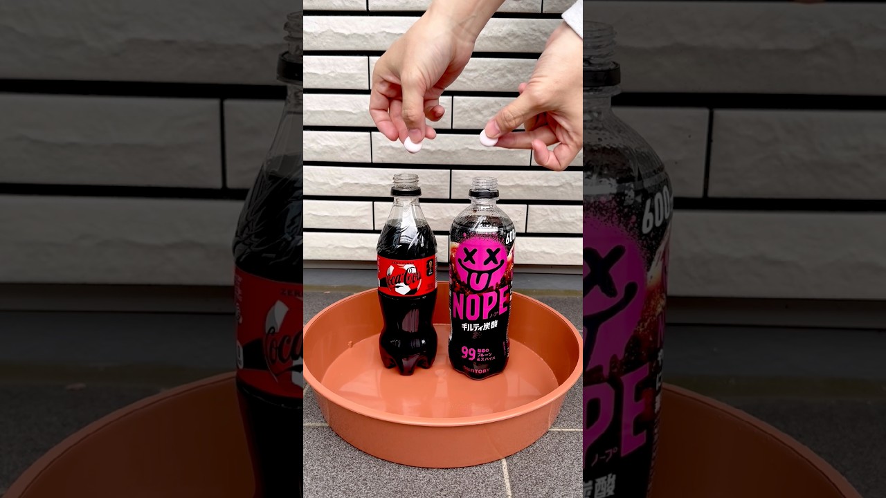 ギルティ炭酸ノープにメントス入れてみた #shorts #おもしろ動画 #やってみた
