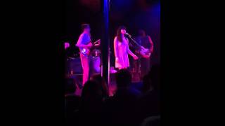 Natalie Alyse sings "Hands on the Clock" w/Nick Waterhouse 10/19/11