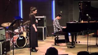 Retrato em Branco e Preto, Nina Rompa