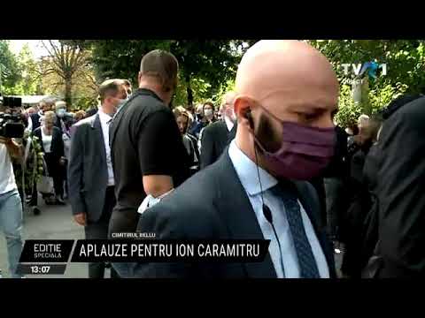 Onoruri militare pentru Ion Caramitru