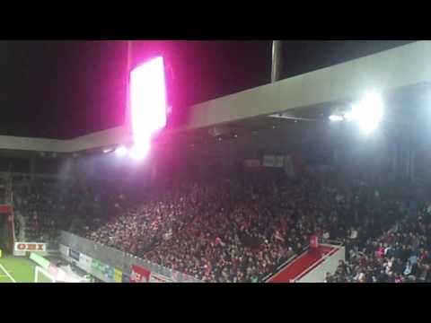 FC Thun Fans (FC Thun - BSC YB, 10.12.2011)