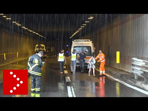 Tunnel allagato a Monza, i soccorsi del 118