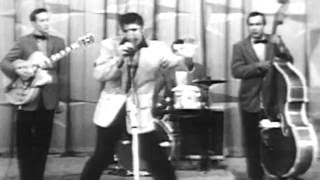 ELVIS PRESLEY - HOUND DOG - REMASTERED 3D SOUND