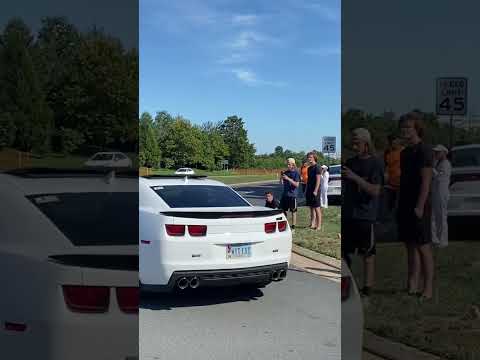 CAMARO ZL1 HARD ACCELERATION!! AMAZING SOUND!! #camaro #loud #shorts