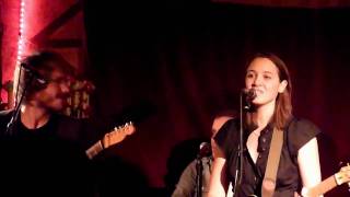 Sophie Hunger - 1983