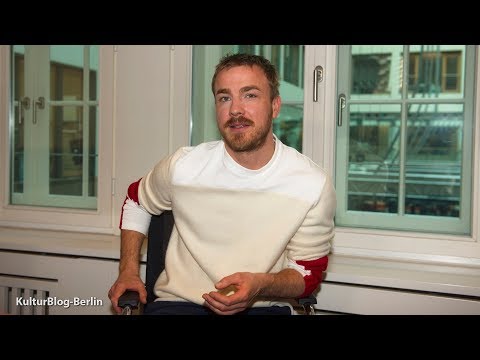 BAD BANKS 2 - Albrecht Schuch im Gespräch