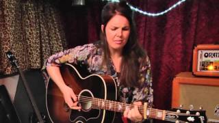 Mel Parsons LIVE from BIGSOUND on the Jam Bus