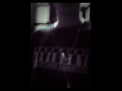 En la noche poray con LLB