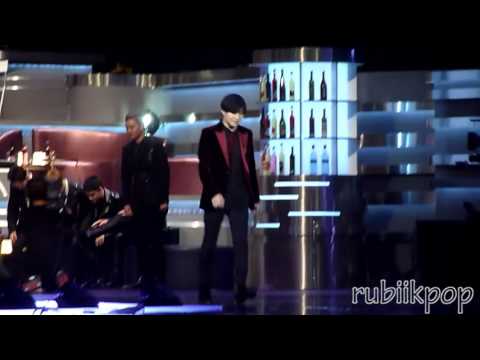 [FANCAM] 161202 MAMA - TAEMIN wins BEST MALE SOLO PERFORMANCE