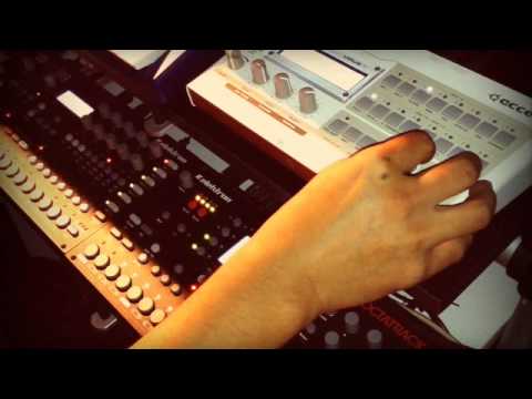 130929-1 live / shu-t [Octatrack, Analog four, Virus TI Snow]