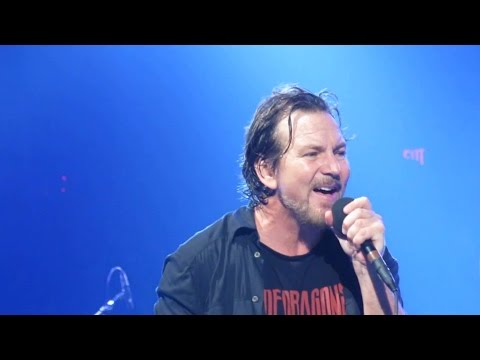 Pearl Jam 10-16-2014 Detroit Mi Full Show Multicam SBD Blu-Ray