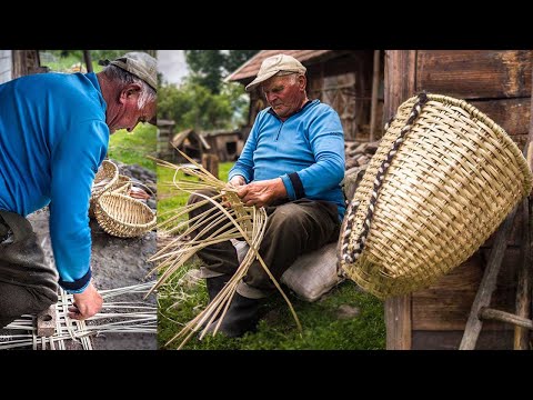 Weaving Hazel Frame Baskets